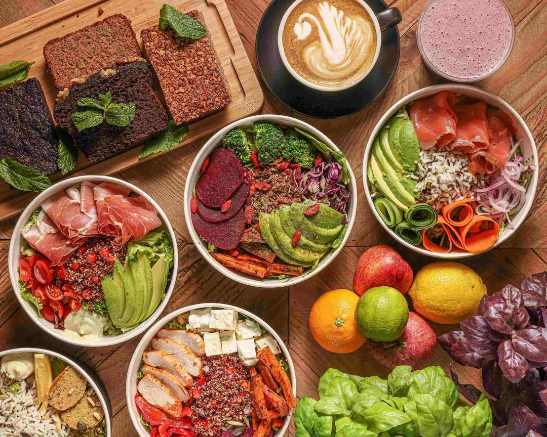 Fresh sandwiches, wraps, salads, protein bowls, breakfast pots and café coffee available at Oasismart locations